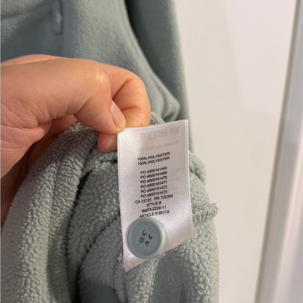 Aritzia TNA Polar Button-Up Fleece Shirt Jacket - #5 - Picture 6 of 7